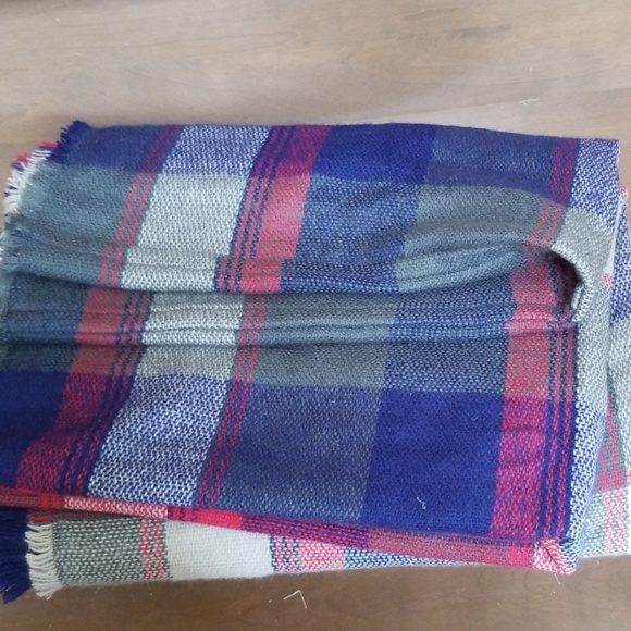 BP scarf - Picture 4 of 4